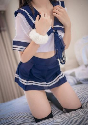 欧美中老男人裸体_1080P高清免费观看