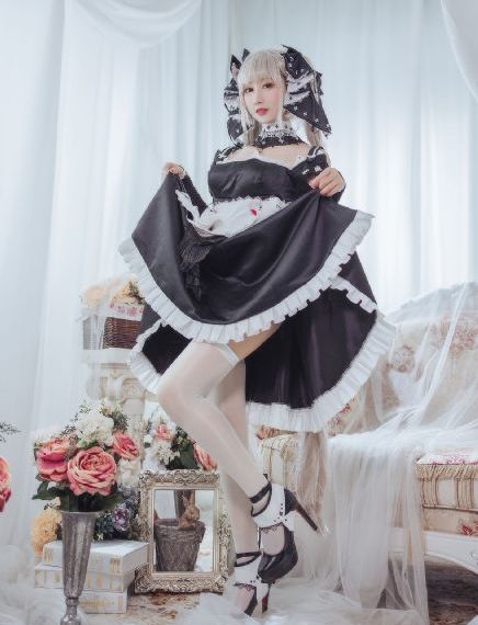 欧美高跟美腿_完整版电影在线观看
